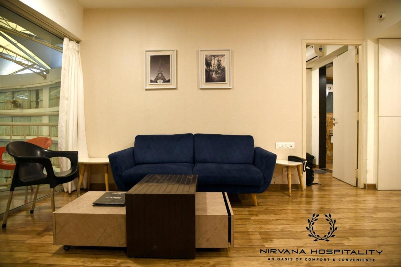 Rajhans Belliza Luxurious Studio Apartment Surat Exterior foto
